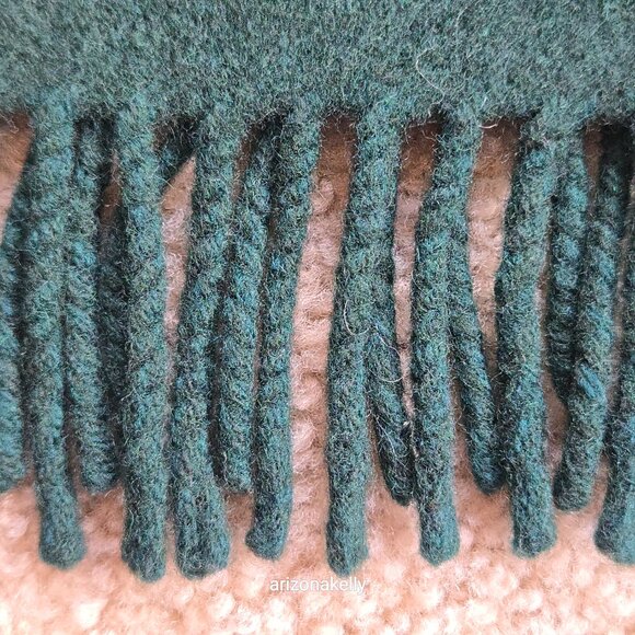 NWOT Green Wool Wrap Edinburgh Tartan Shop - Picture 7 of 12